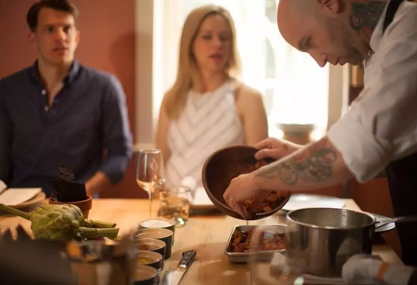 فندق Zero George