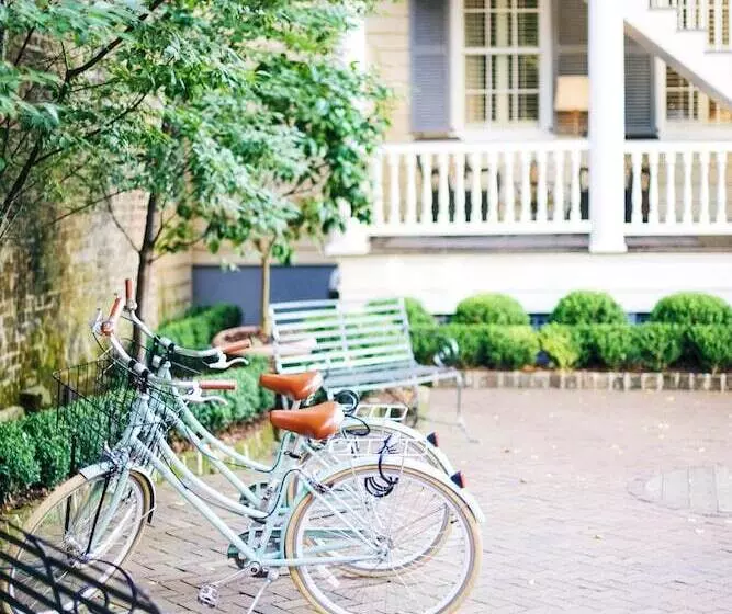 فندق Zero George