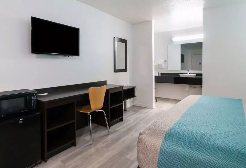 Motel 6 Metropolis, Il