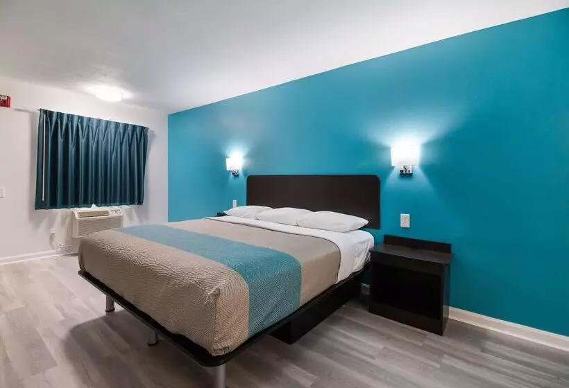 Motel 6 Metropolis, Il