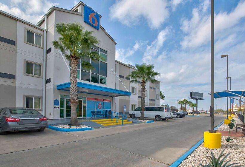 Motel 6eagle Pass, Tx  Lakeside