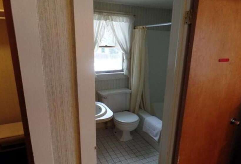 מוטל Maple Leaf Inn Lake Placid