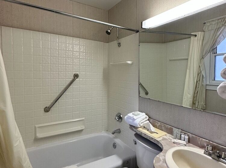 מוטל Maple Leaf Inn Lake Placid