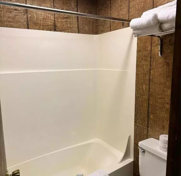 Мотель Maple Leaf Inn Lake Placid