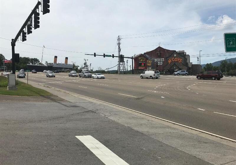 モーテル Smoky View Inn