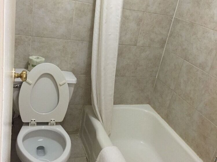 فندق على الطريق Scottish Inns Tonawanda