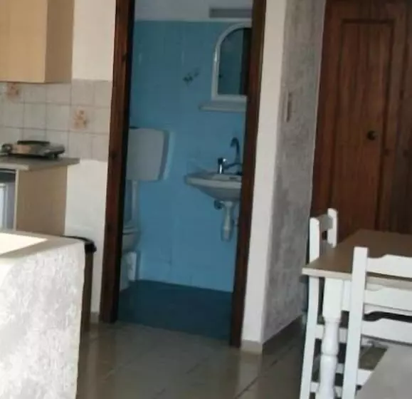 Semiramis Piskopiano By Checkin