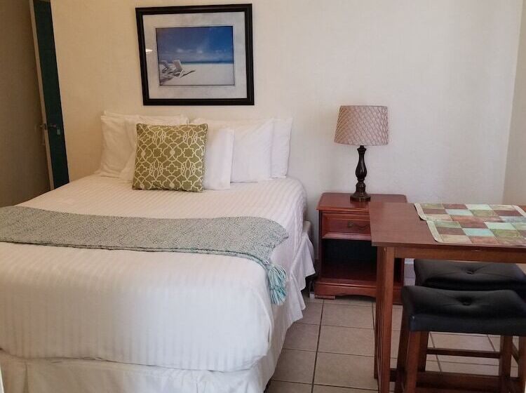 The Patriots Boutique Motel