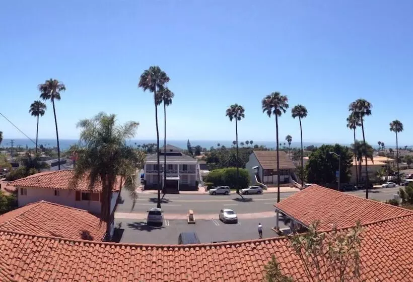 The Patriots Boutique Motel