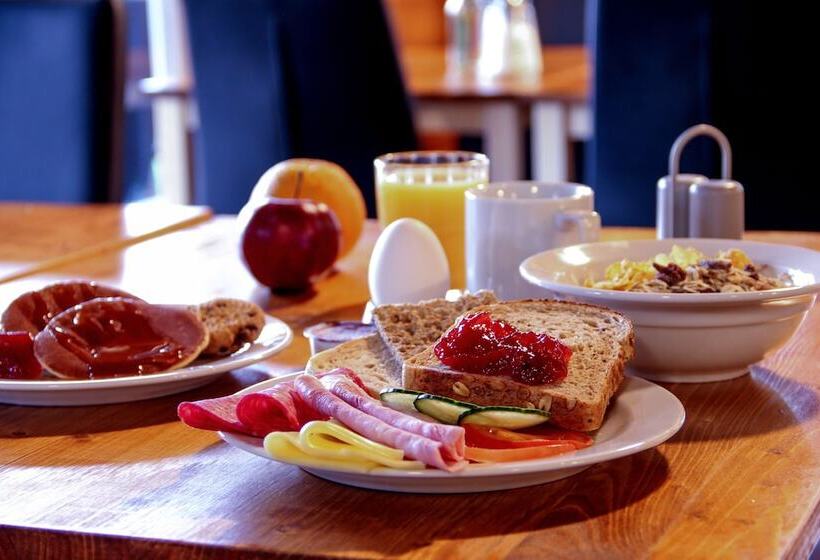 Blue Hotel Fagrilundur On The Golden Circle