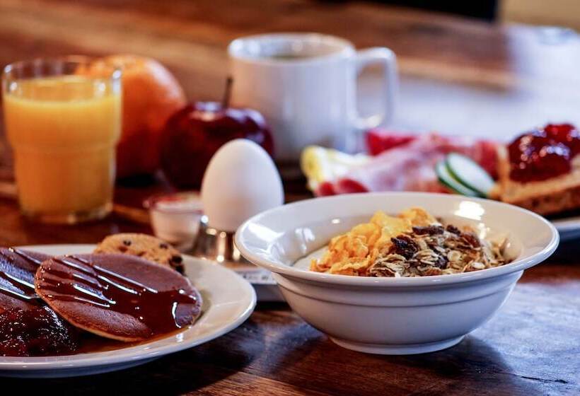 Blue Hotel Fagrilundur On The Golden Circle