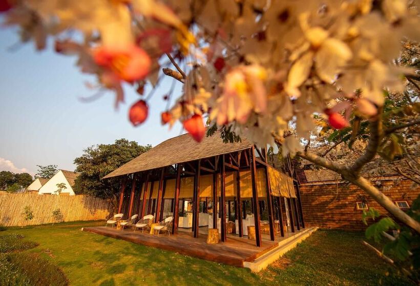 Отель Roukh Kiri Khaoyai, The Centara Collection