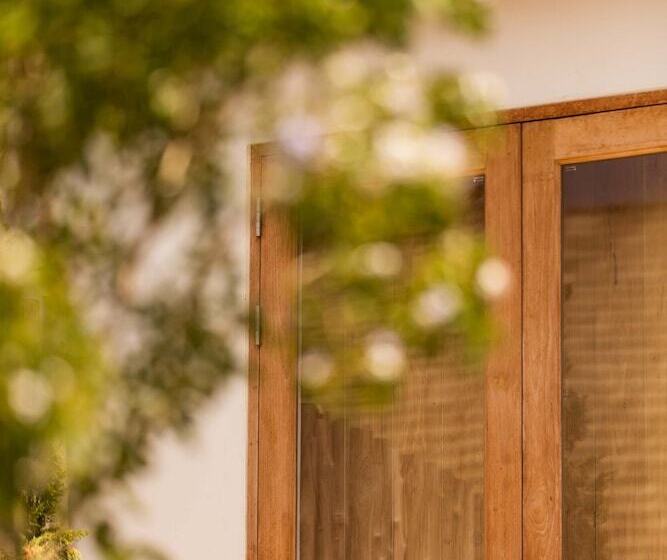 Отель Roukh Kiri Khaoyai, The Centara Collection