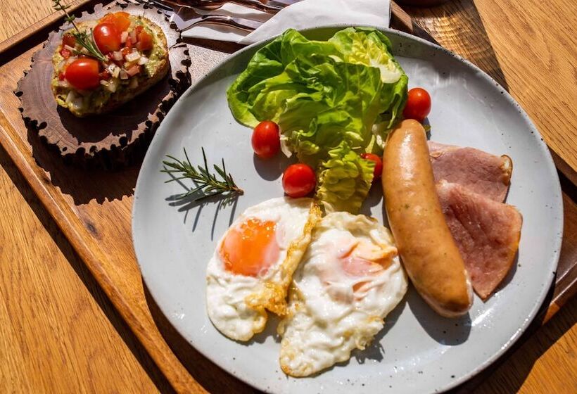 Отель Roukh Kiri Khaoyai, The Centara Collection