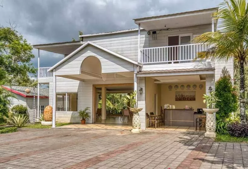 Hotelli Mimi Manis Bungalow