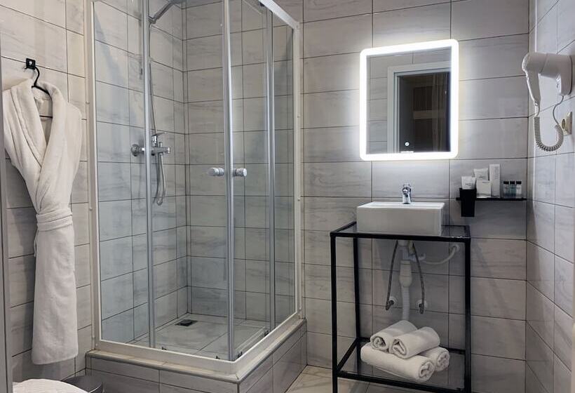 هتل Novy Arbat Residence