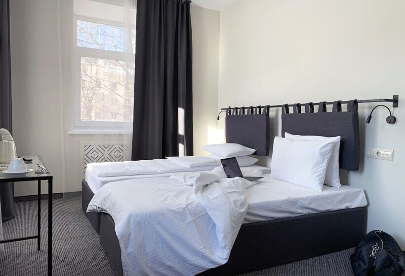 هتل Novy Arbat Residence