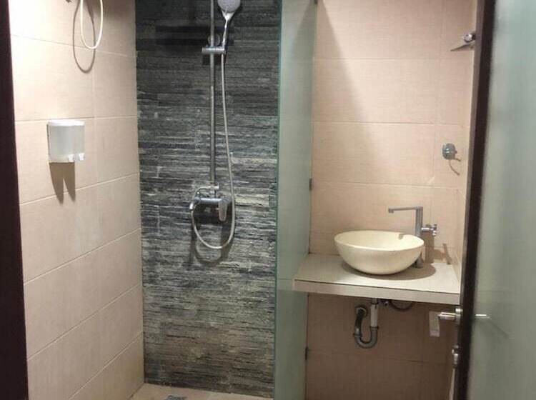 בית מלון כפרי Reddoorz Near Jimbaran Beach 2