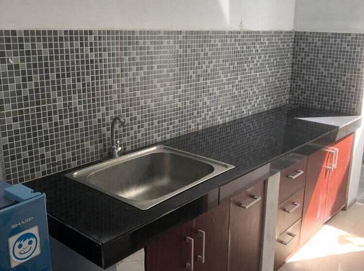 בית מלון כפרי Reddoorz Near Jimbaran Beach 2