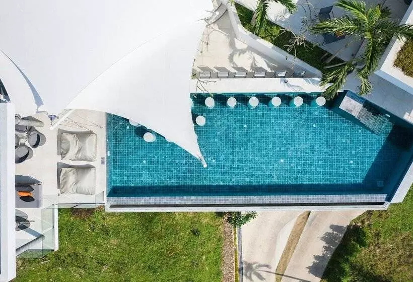 Hotelli Unique Boutique Resort