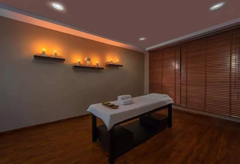 Ezdan Hotel & Residence