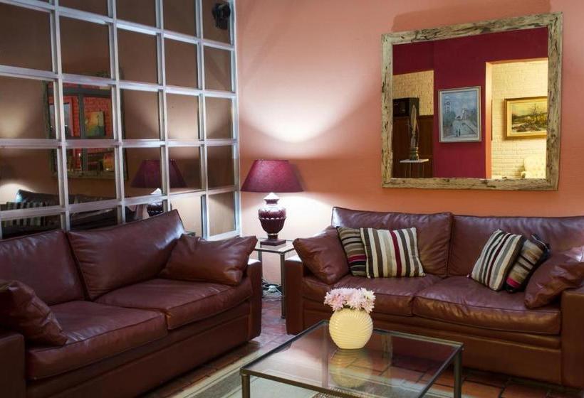 酒店 Colonial Rosario