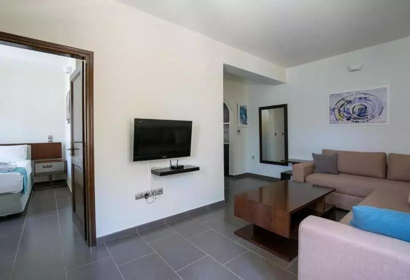 ホテル Krinos Suites