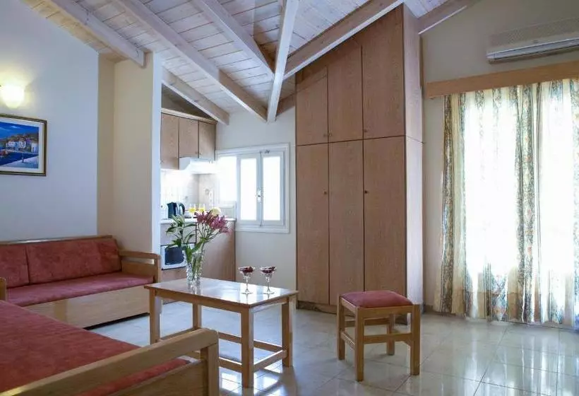 Lefko Hotel & Apartments