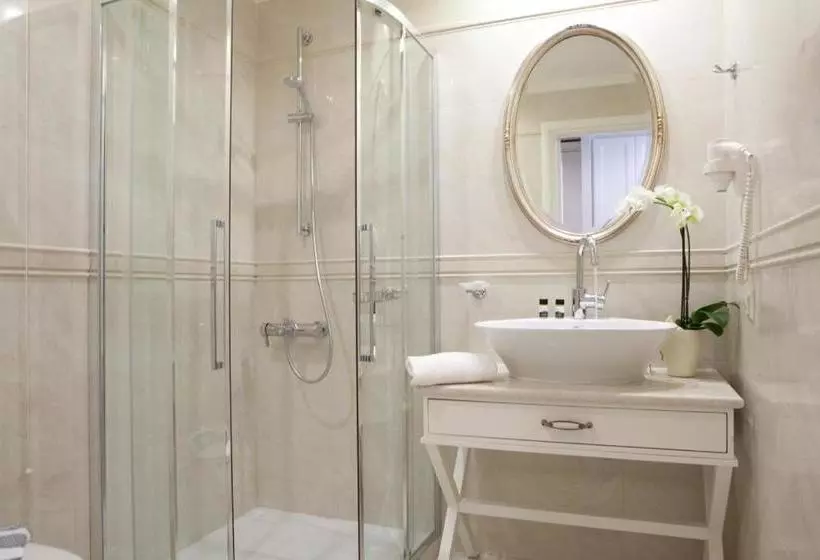 Lefko Hotel & Apartments