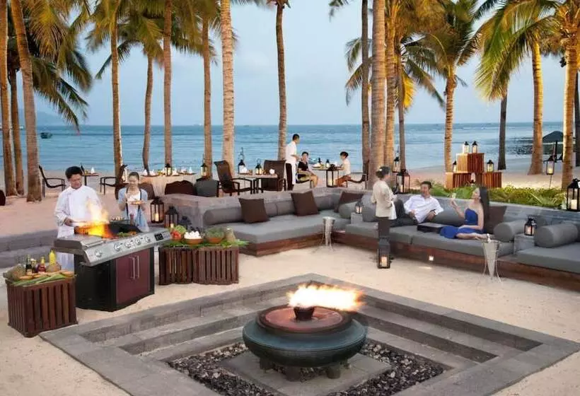 هتل Sanya Luhuitou Resort & Spa