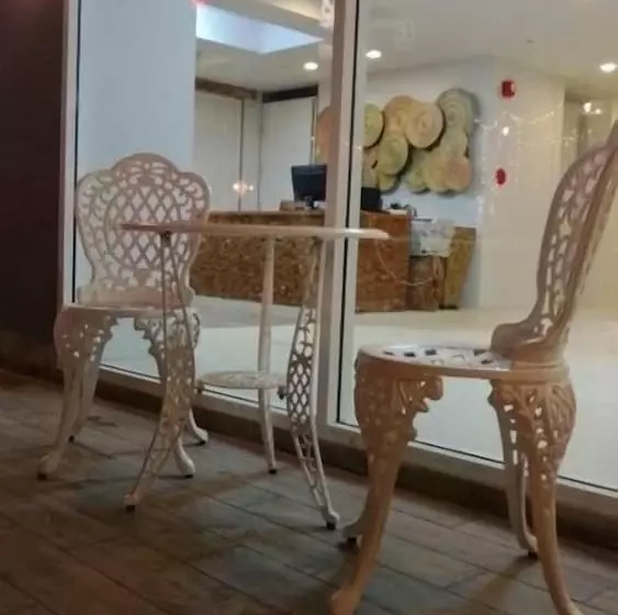 호텔 Nantra Chaweng Beach