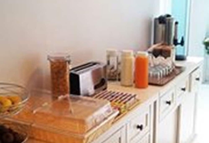 בית מלון כפרי Nantra Chaweng Beach