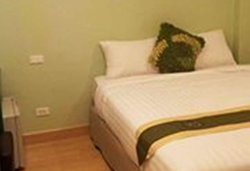 בית מלון כפרי Nantra Chaweng Beach