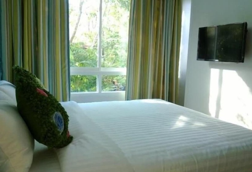 בית מלון כפרי Nantra Chaweng Beach