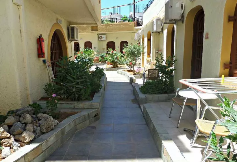 فندق Paradise Apartments