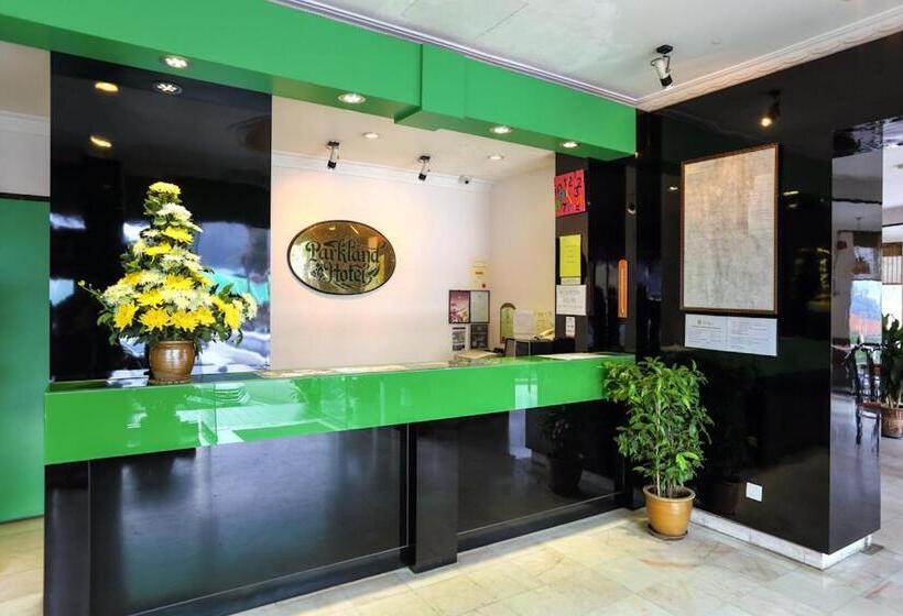 Отель Parkland