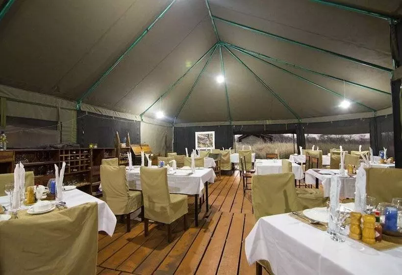 هتل Serengeti Migration Camp