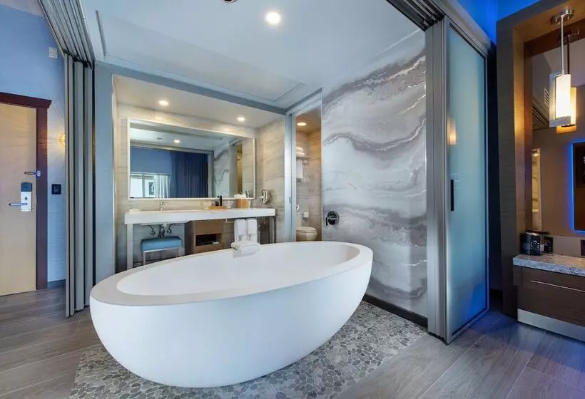 Shade Hotel Manhattan Beach