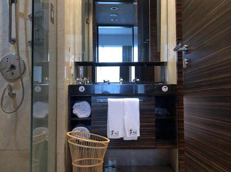 فندق Silin Residence Poly World Trading Center