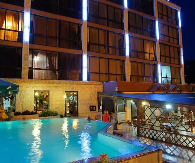 فندق Sochi Breeze Spa