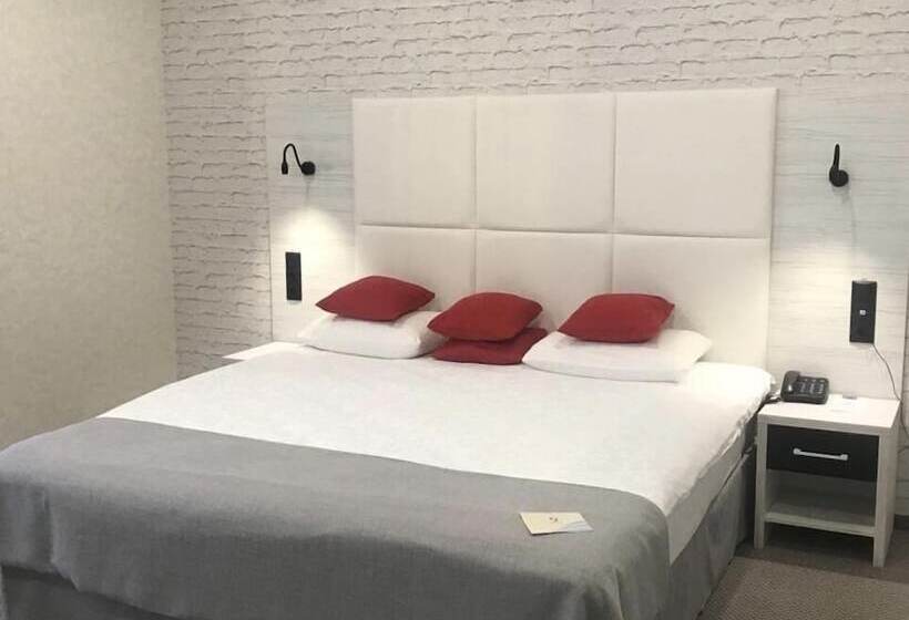 בית מלון כפרי Sochi Breeze Spa