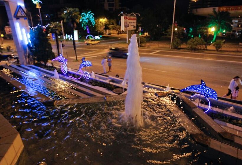 בית מלון כפרי Sochi Breeze Spa