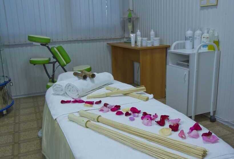 בית מלון כפרי Sochi Breeze Spa