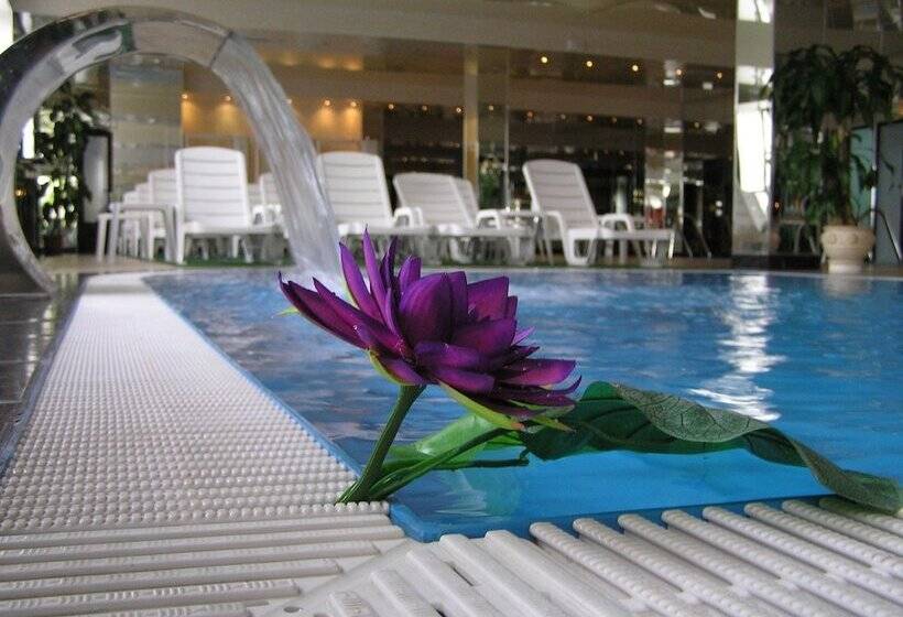 בית מלון כפרי Sochi Breeze Spa