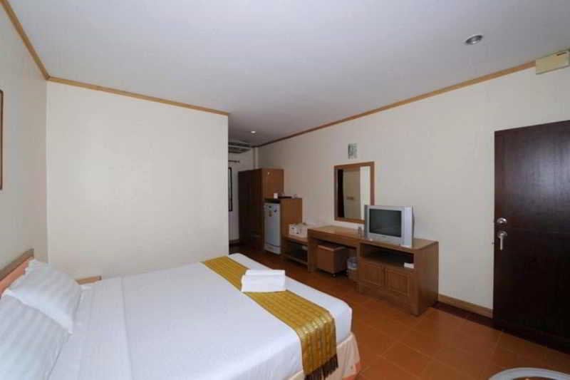 酒店 Green Park Resort