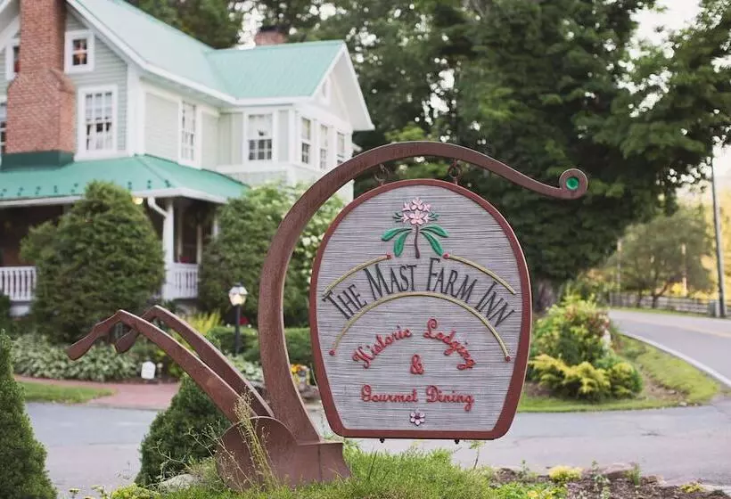 ホテル The Mast Farm Inn