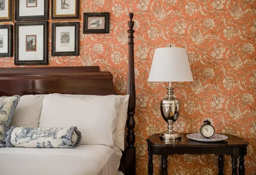 ホテル The Mast Farm Inn