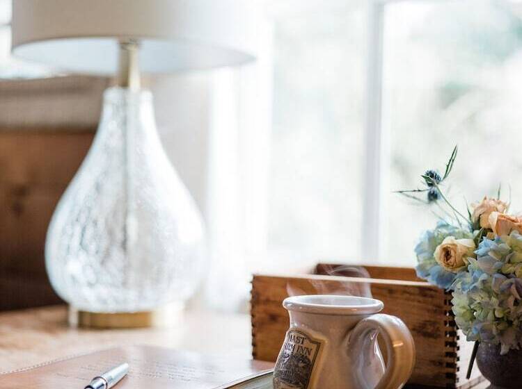 فندق The Mast Farm Inn