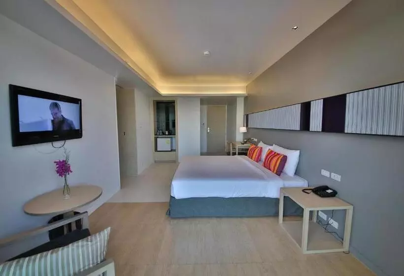 酒店 The Sun Xclusive