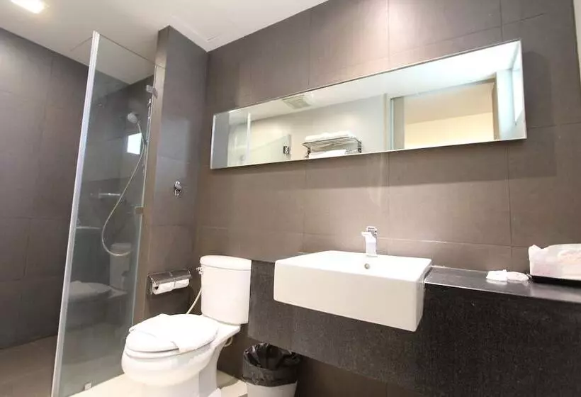 酒店 The Sun Xclusive